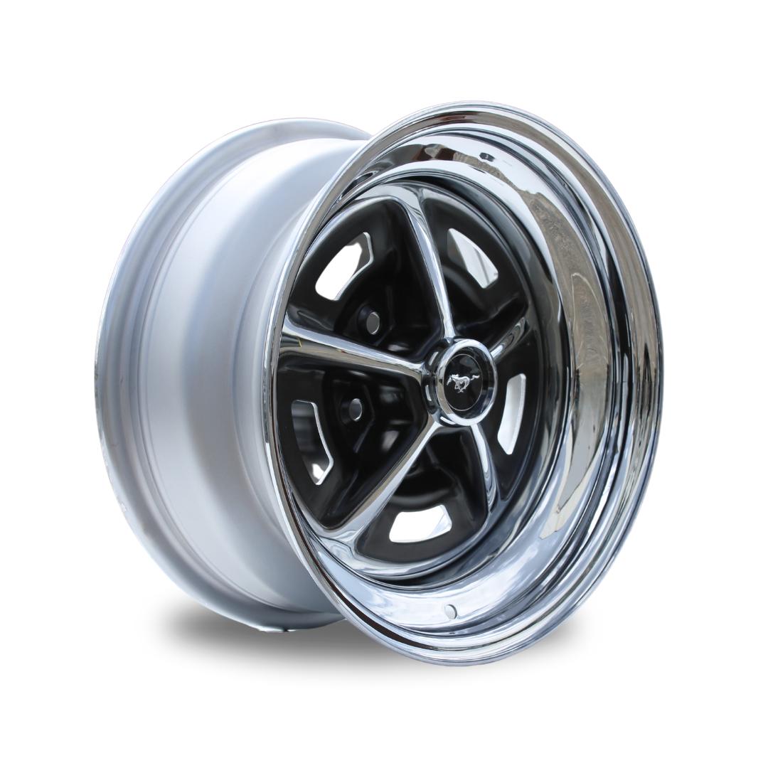 CTM Muscle Magnum 500 Chrome Plated / Black Wheels