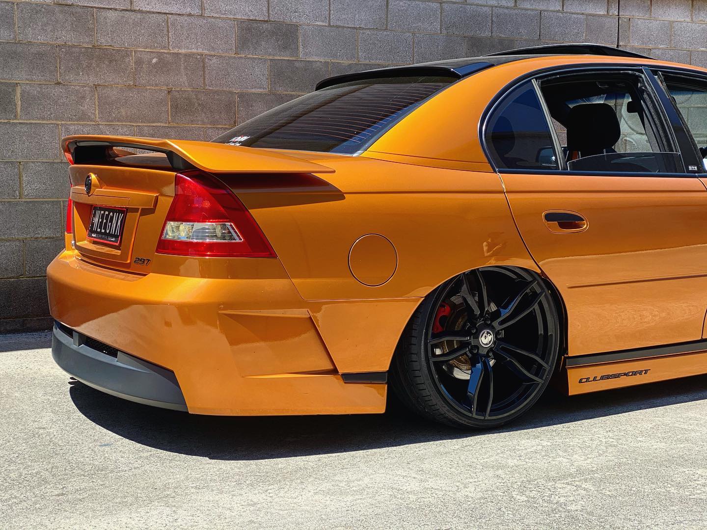 HSV fitted with VF Rapier wheels by Notoriouswheels — view 1