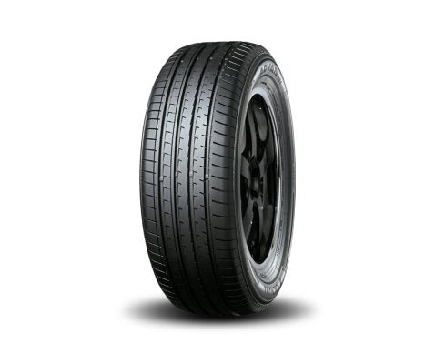 Yokohama ADVAN V61 tyre