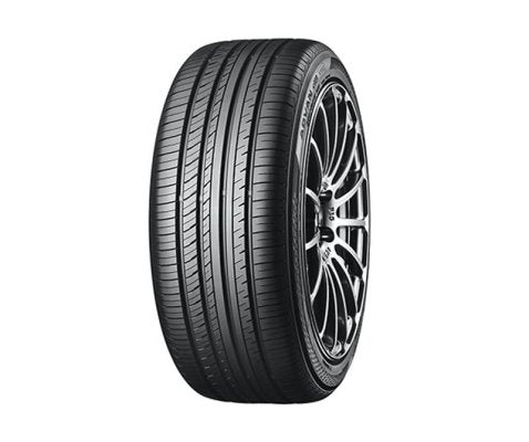 Yokohama ADVAN dB V552 tyre